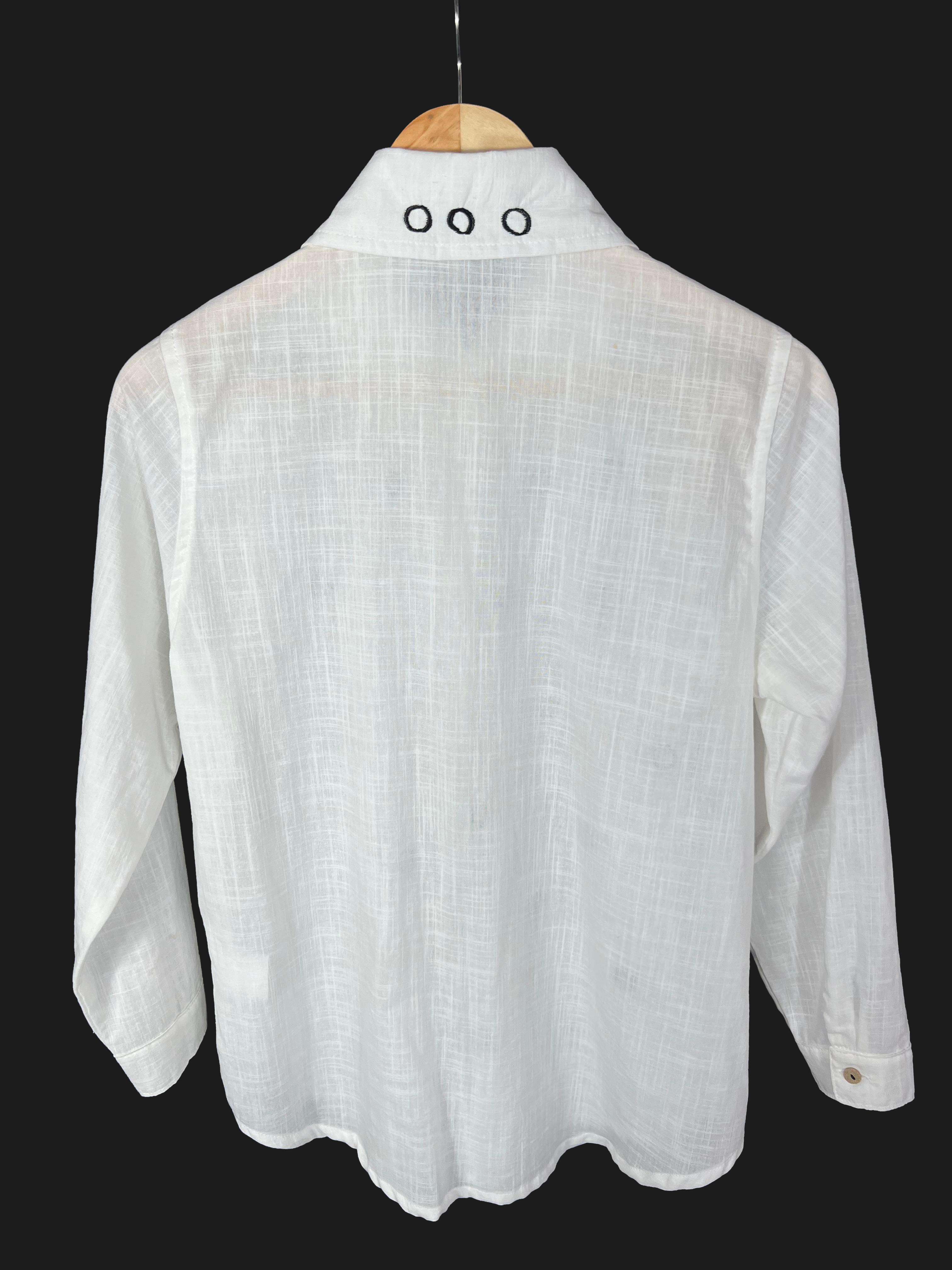 Camisa branca nº2 - vista alternativa